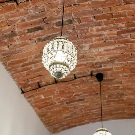 Atlas In The Center
